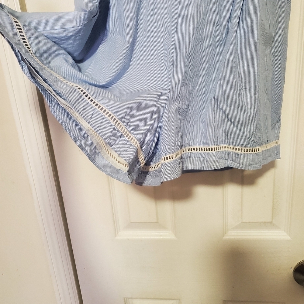 6 Shore Road Blue Chambray Ruffle Strap Romper Deep V Boho Size M - Picture 5 of 7
